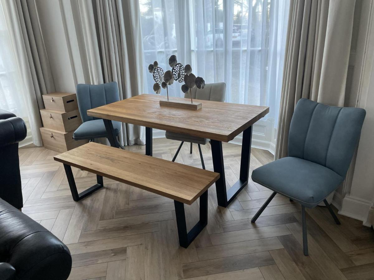 Stunning 2-Bed-2Bath Apt In Whitby With Parking公寓 外观 照片