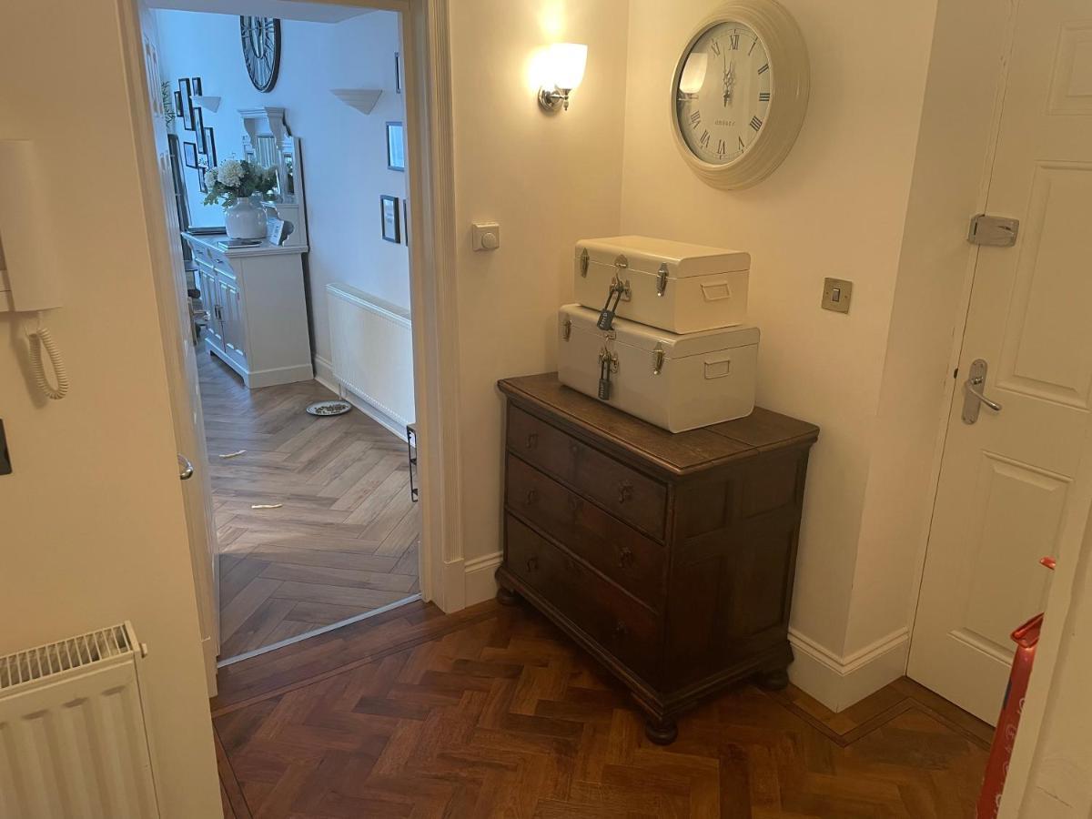 Stunning 2-Bed-2Bath Apt In Whitby With Parking公寓 外观 照片
